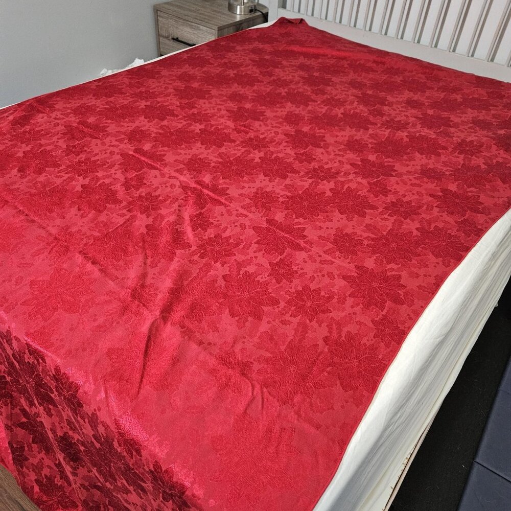 Kohl's Make the Season Bright Tablecloth 116x57 Rectangle Red Holiday Christmas - Picture 4 of 9